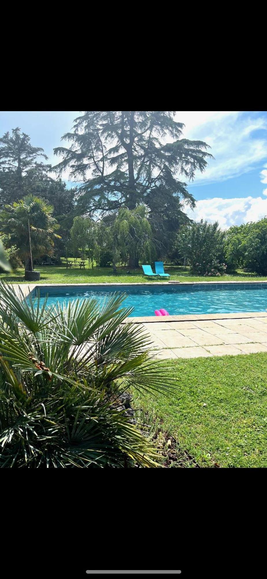 Gite Cocooning Avec Piscine Bouge-Chambalud Екстериор снимка